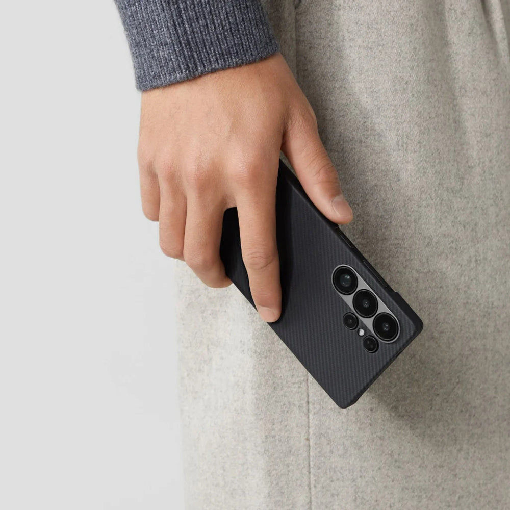 Galaxy S25 Ultra Kılıf M-safe Şarj Özellikli 600D Aramid Fiber Pitaka Ultra-Slim Classic Serisi Black-Grey Twill Kılıf Galaxy S25 Ultra Kılıf M-safe Şarj Özellikli 600D Aramid Fiber Pitaka Ultra-Slim Classic Serisi Black-Grey Twill Kılıf
